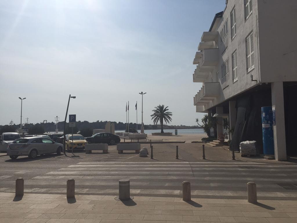 Apartments Bazilika Novalja Exterior photo