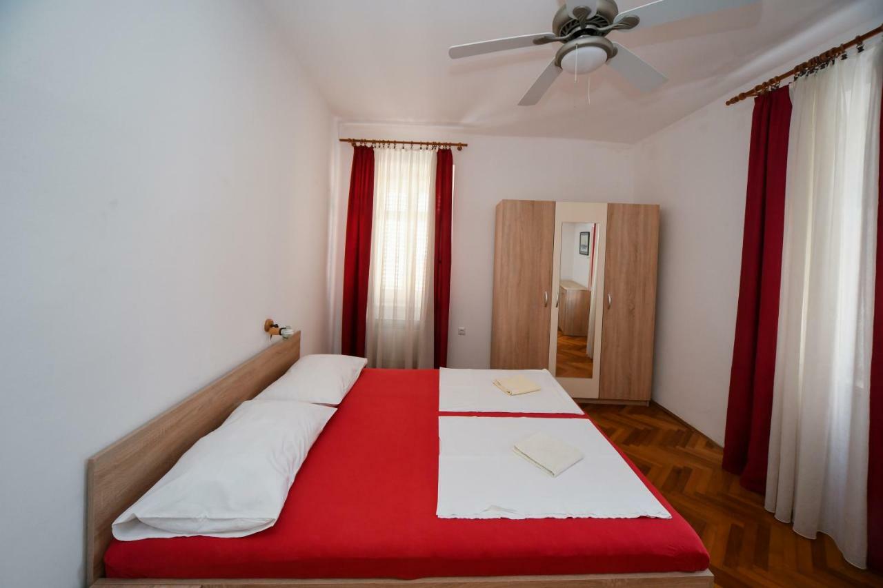 Apartments Bazilika Novalja Exterior photo