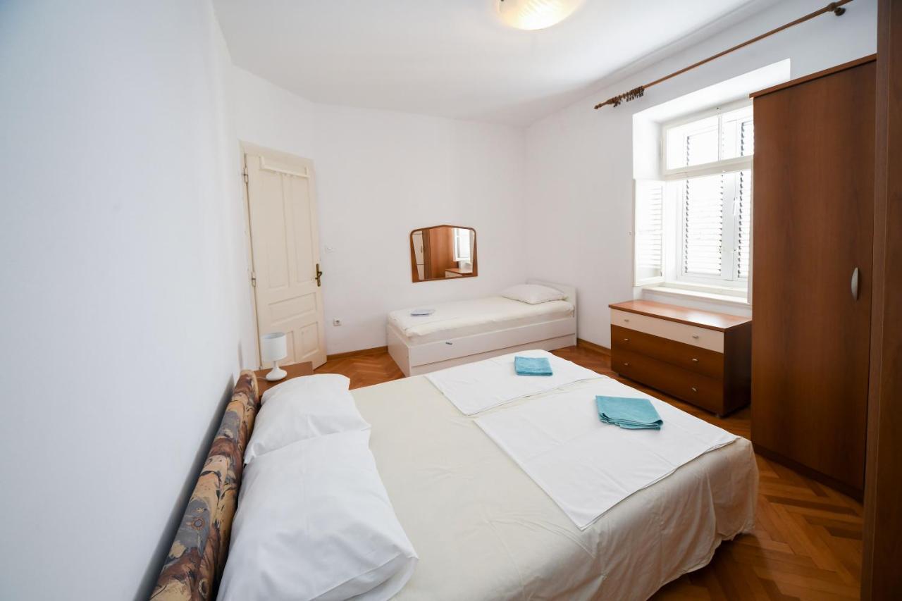 Apartments Bazilika Novalja Exterior photo